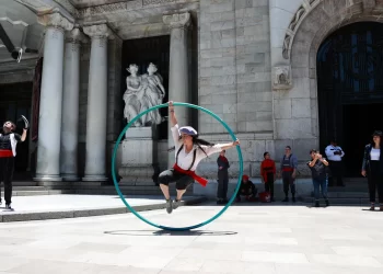Revolución Circense en Bellas Artes con ‘Luna Eva’