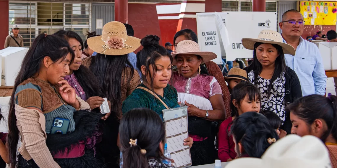 Comunidades indígenas mexicanas desafían la inseguridad para votar en Chiapas