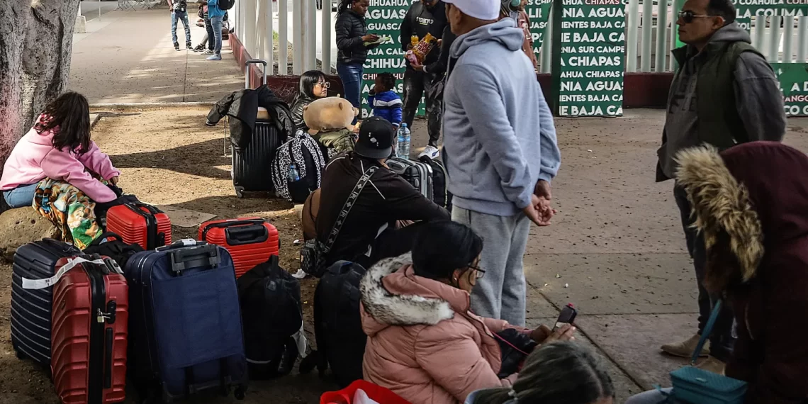 Demandan en una corte la orden de Biden que restringe el asilo en la frontera
