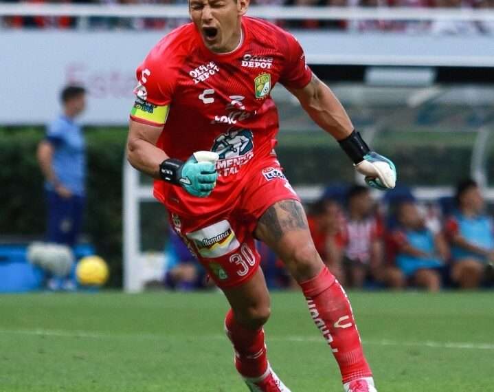 Rodolfo Cota cerca del Club América para el Apertura 2024