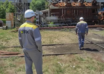 En la Línea de Fuego: Trabajadores que Defienden las Centrales Eléctricas de Ucrania