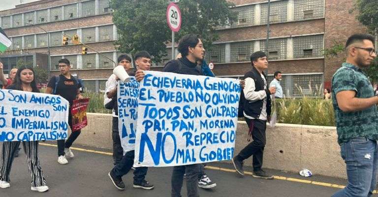 A más de medio siglo del “Halconazo”, multitudes se dirigen al Zócalo; se ofrecen rutas alternas.