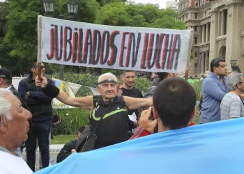 Argentina: Reforma de Pensiones y Metas Fiscales bajo la Lupa del FMI