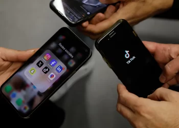 Medidas del Gobierno Español para Proteger a Menores en Entornos Digitales