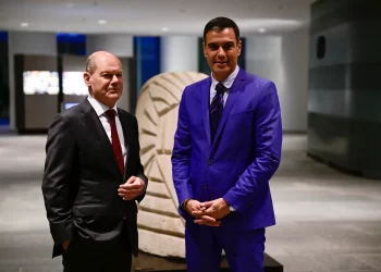 Negociación en Bruselas: Pedro Sánchez y Olaf Scholz buscan acuerdos sobre cargos en la UE