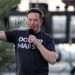 Se alega que Elon Musk tenía conocimiento interno al vender acciones por un valor de 7,500 millones de dólares.