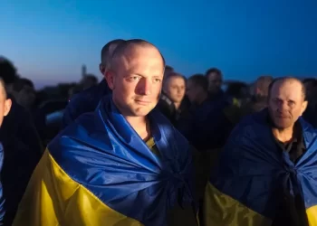 Volodímir Zelenski inspecciona situación en Donetsk.