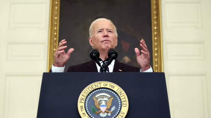 Biden compara a JD Vance con Trump, lo llama “clon” en varios temas