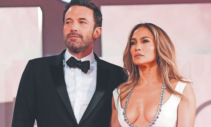 Jennifer Lopez y Ben Affleck Pasan su Segundo Aniversario de Bodas Separados