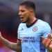 Carlos Salcedo solicita salida de Cruz Azul por motivos personales