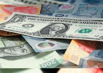 El peso mexicano se fortalece mientras el dólar cae, 10 de julio de 2024