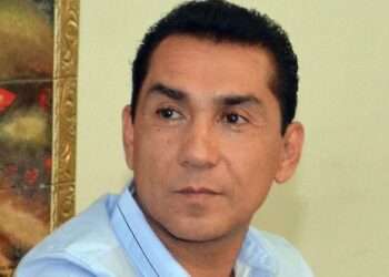 Juez ampara a José Luis Abarca; podría seguir proceso en libertad