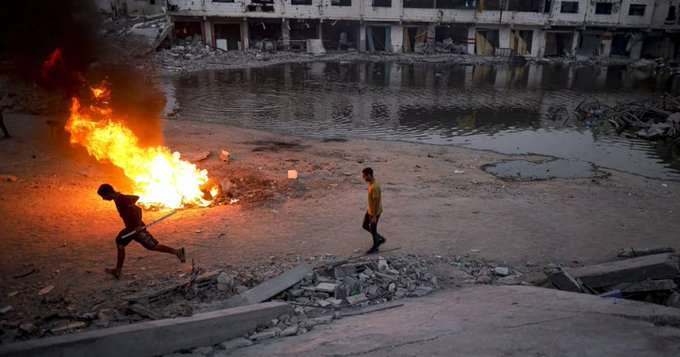 Ataque israelí en Gaza deja 71 muertos; objetivo era líder de Hamás
