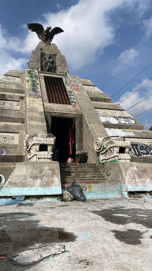 Incendio en la pirámide del Monumento a La Raza en CDMX: Detalles y Consecuencias