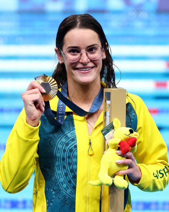 Kaylee McKeown gana el oro en 100 metros espalda al vencer a Regan Smith