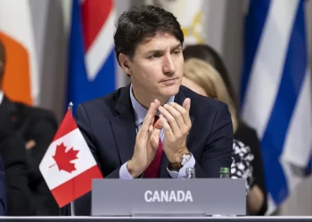 Trudeau Afirma su Determinación Ante Desafíos Electorales