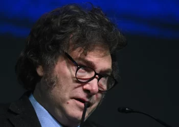 Javier Milei clausura reunión de ultraderechistas en Brasil sin mencionar a Lula