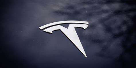 Entregas de Tesla superan las estimaciones de los analistas en el 2T24 con la promesa del robotaxi