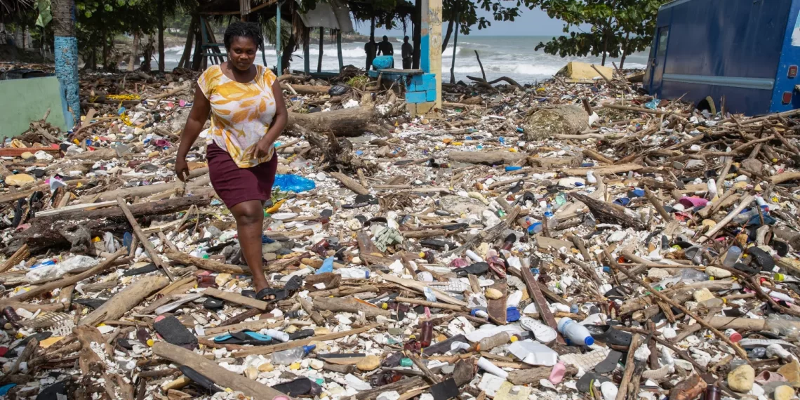 Beryl deja pocos estragos en República Dominicana y Haití