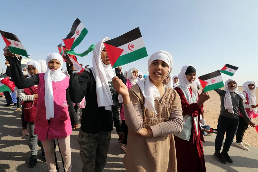 Francia respalda el plan de autonomía propuesto por Marruecos para el Sáhara Occidental.