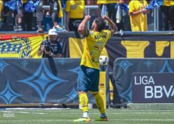 América vence a Tigres y se lleva el trofeo de la Supercopa MX