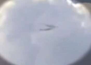 Investigación de la Fuerza Aérea de EE.UU. por Vuelo Cercano de Dos Aviones en Nueva York