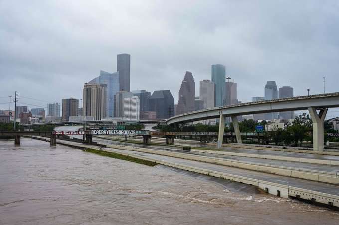Houston tras huracán Beryl: millones sin electricidad bajo un calor sofocante