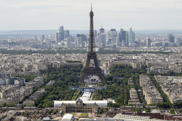 París inaugura sus Juegos Olímpicos bajo sabotaje de trenes y lluvia