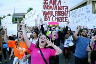 Avances en Referéndum sobre el Aborto en Arizona y Nebraska