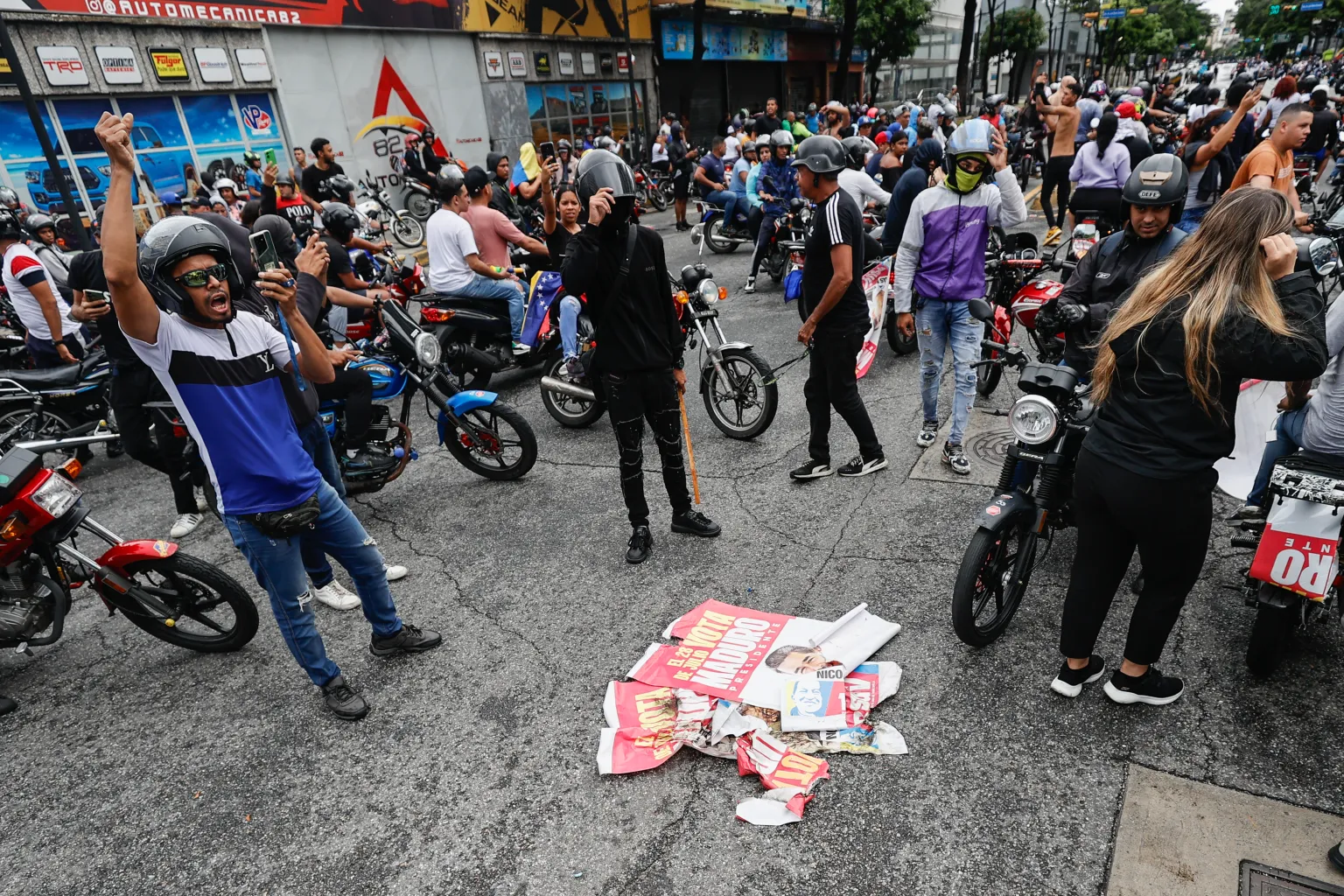 Venezuela rompe lazos diplomáticos con Perú tras el reconocimiento de Edmundo González Urrutia como presidente interino.