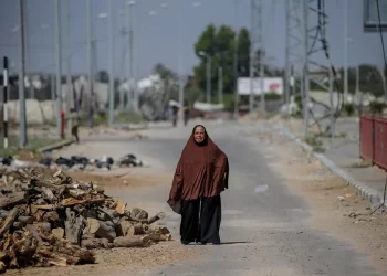 Cuatro trabajadores humanitarios fallecen tras bombardeo israelí en zona humanitaria en Gaza