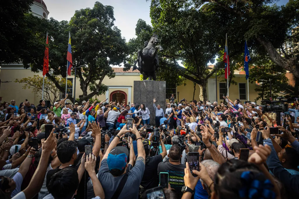 Oraciones por Libertad y Renacimiento en Venezuela