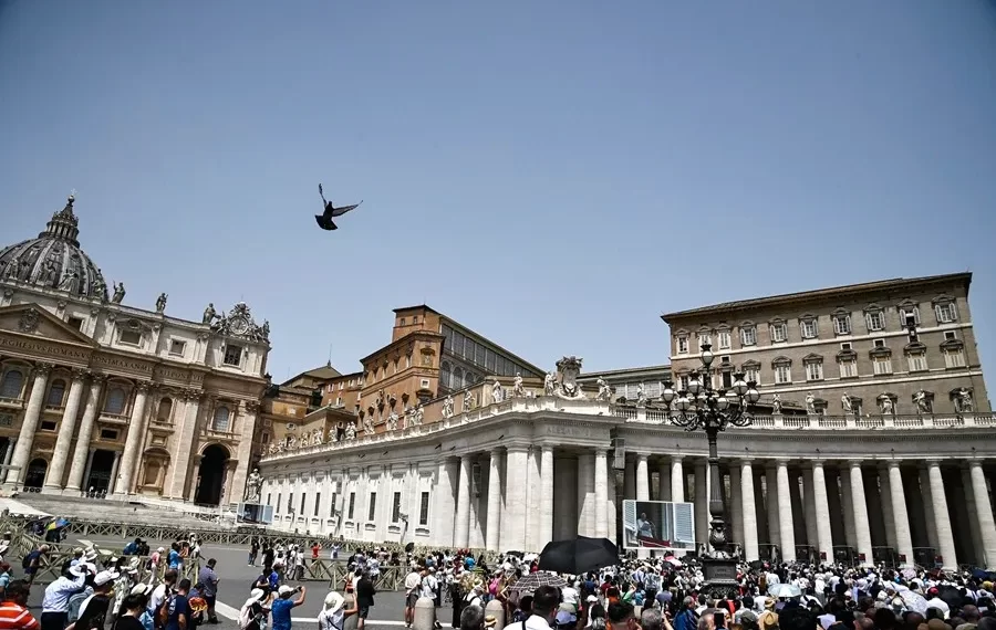 Vaticano Excomulga Arzobispo Viganò por “Cisma” con Acusaciones a Francisco
