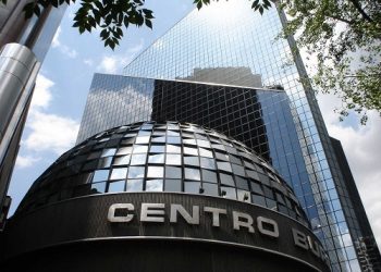 La Bolsa Mexicana de Valores abre con leve alza, a la espera de datos económicos en EE. UU.
