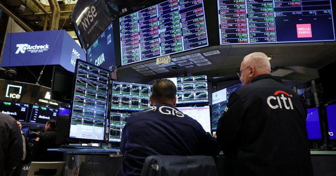Wall Street cae por temores sobre la economía de EE.UU.