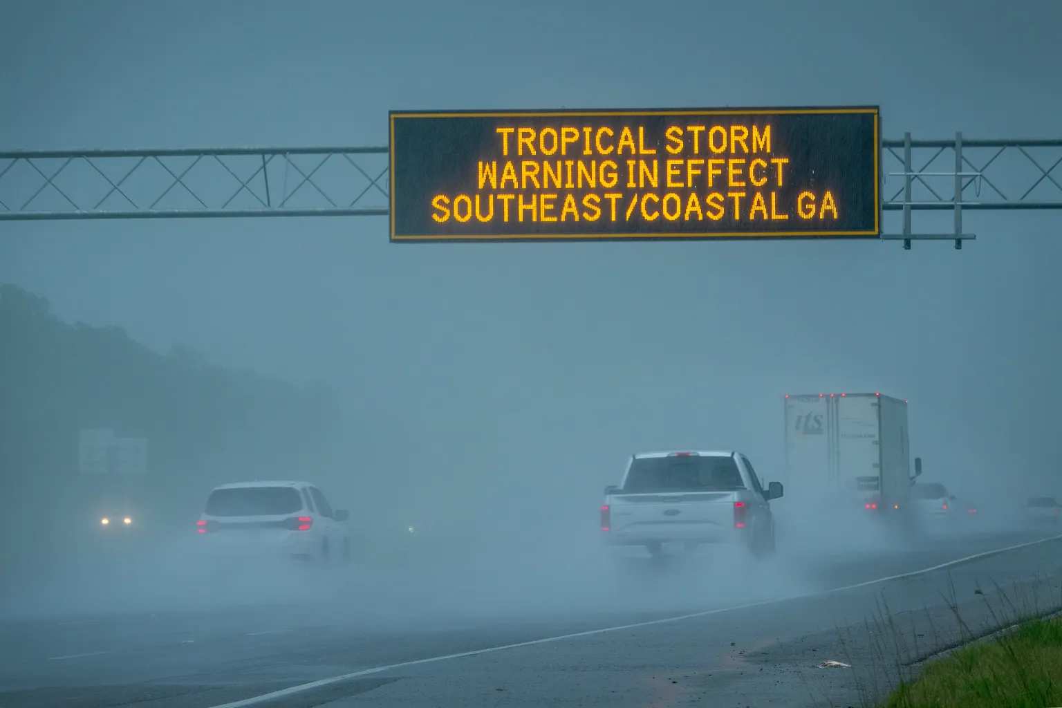 Debby amenaza con lluvias históricas en Florida y el sureste de EE.UU.