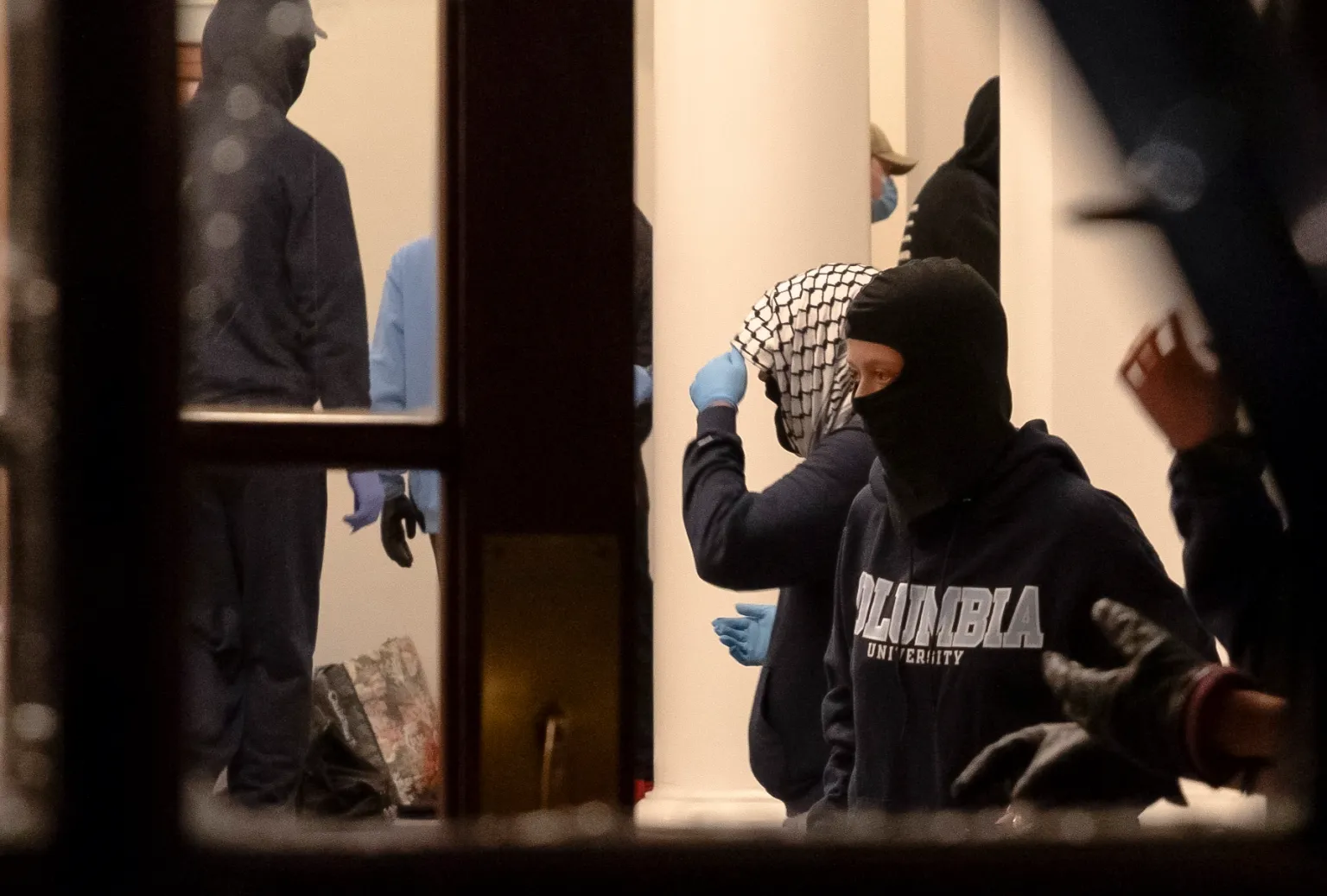 Nassau, Nueva York, se convierte en el primer condado de EE.UU. en prohibir el uso de mascarillas en espacios públicos