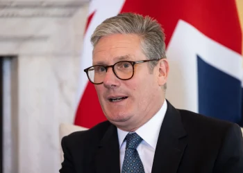Keir Starmer busca renovar las relaciones con Europa durante su visita a Alemania y Francia