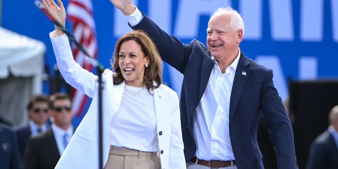 Harris y Walz concluyen campaña en Pensilvania antes de la Convención Demócrata