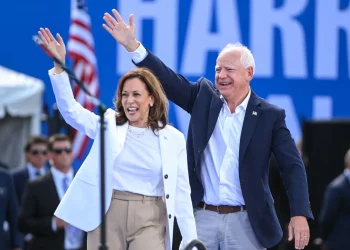 Harris y Walz concluyen campaña en Pensilvania antes de la Convención Demócrata