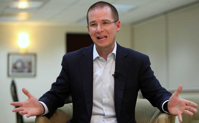Ricardo Anaya regresa a México y opina sobre la reforma judicial de AMLO
