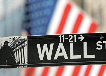Wall Street avanza moderadamente en espera de las minutas de la Fed