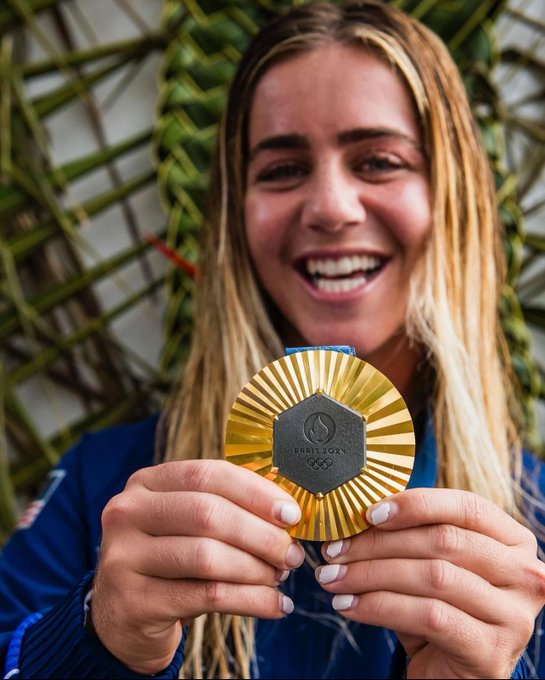 Caroline Marks de EE.UU. se lleva el oro en surf en París 2024