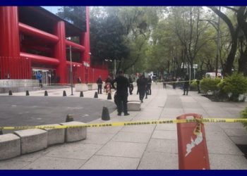Desalojan edificio de CFE por posible artefacto explosivo en Cuauhtémoc CDMX