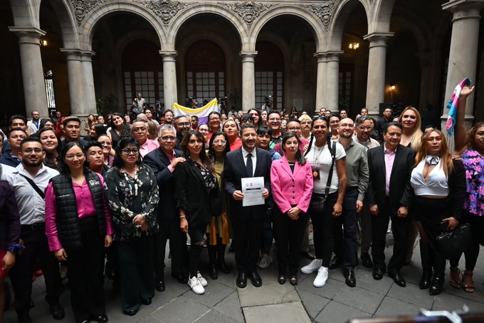 Gobierno de CDMX tipifica el transfeminicidio como delito