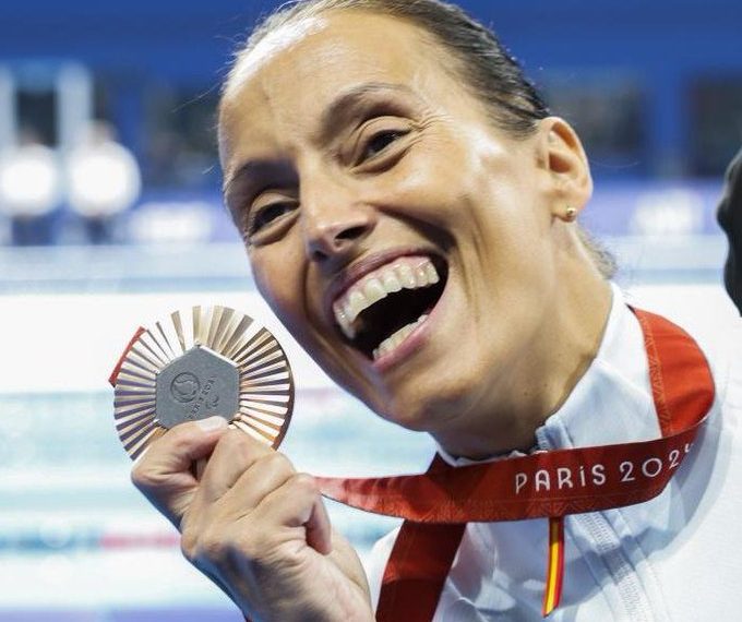 Teresa Perales iguala a Michael Phelps con 28 medallas tras el bronce en París