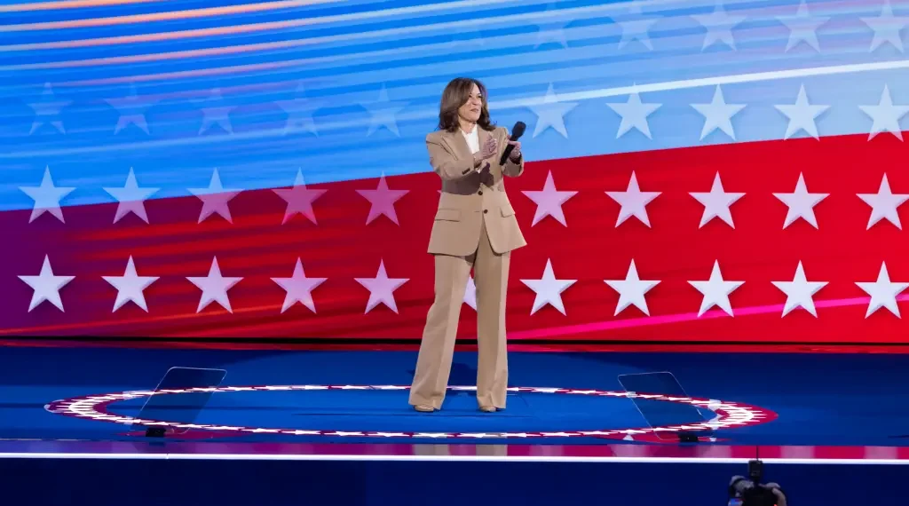 Kamala Harris se inspira en la campaña de Obama durante la convención demócrata