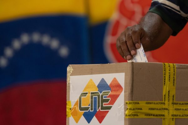 La Crisis Electoral en Venezuela: Tecnología y Autoritarismo