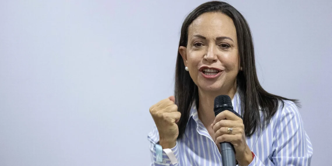 Machado denuncia complicidad del TSJ con el fraude y agrava la situación de Maduro