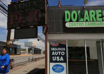 El ‘superpeso’ mexicano se desinfla ante la incertidumbre interna y externa